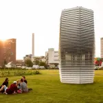 Smog Free Tower: la torre che raccoglie lo smog e lo trasforma in gioielli